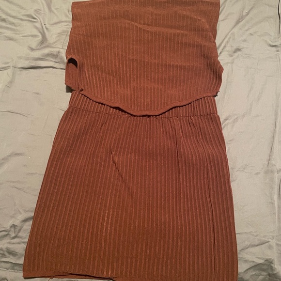 Elegant Brown 2 piece set - Picture 5 of 7